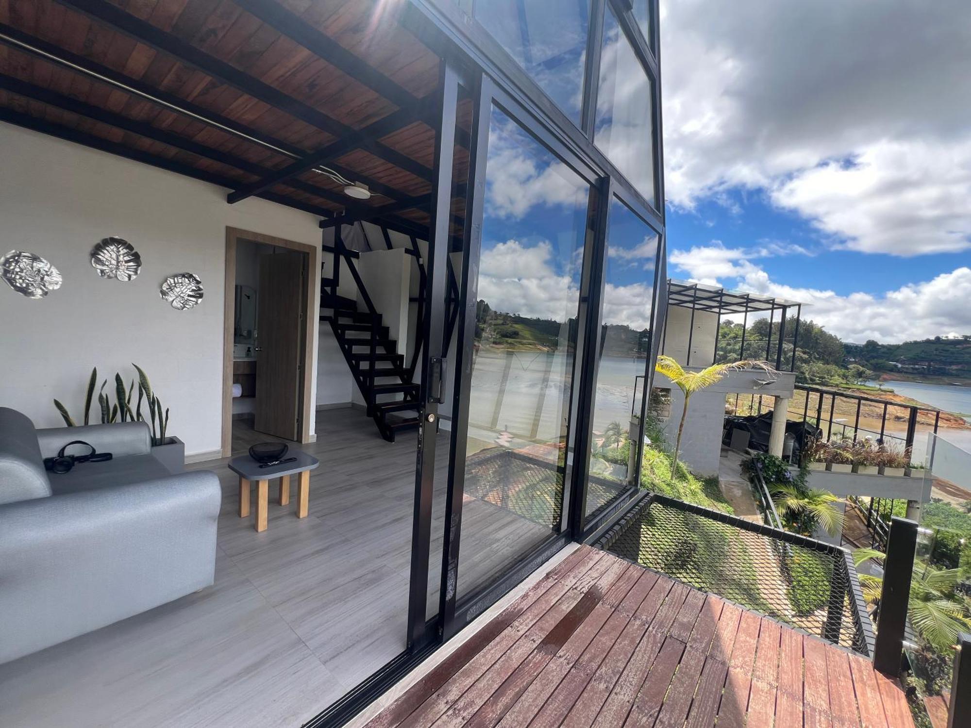 Viajero Guatape Hostel & Lake Club Rom bilde