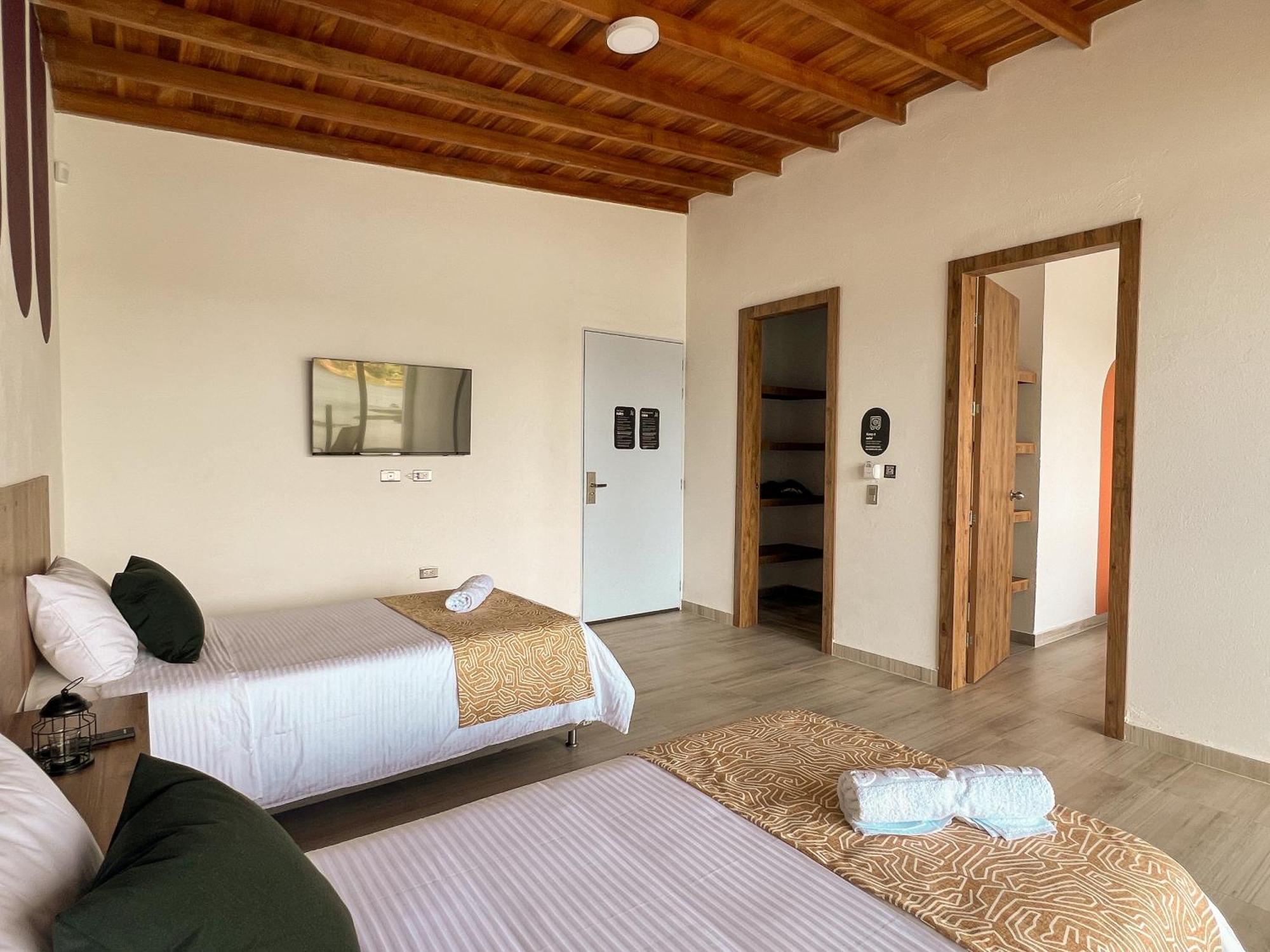 Viajero Guatape Hostel & Lake Club Rom bilde