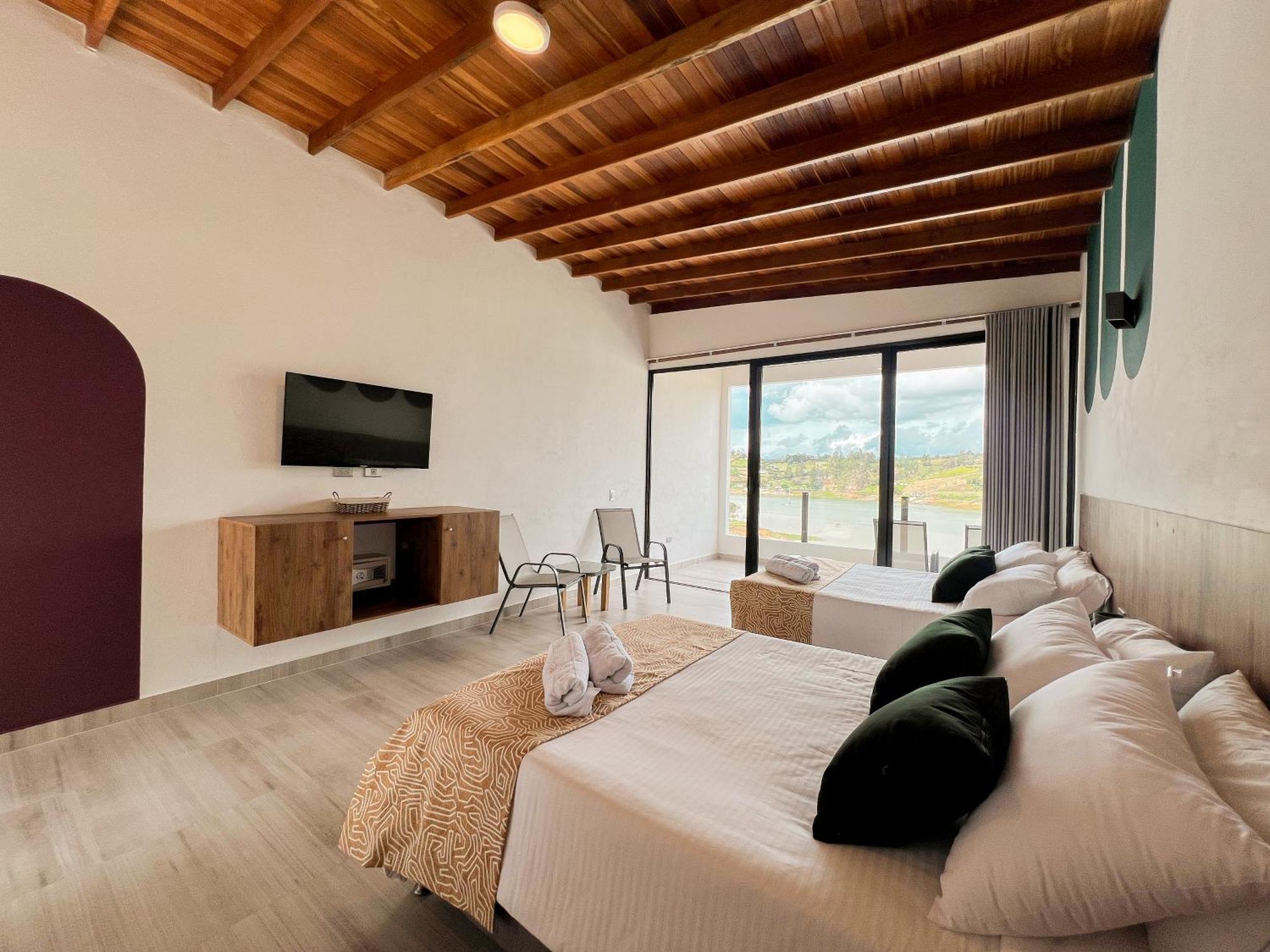 Viajero Guatape Hostel & Lake Club Rom bilde