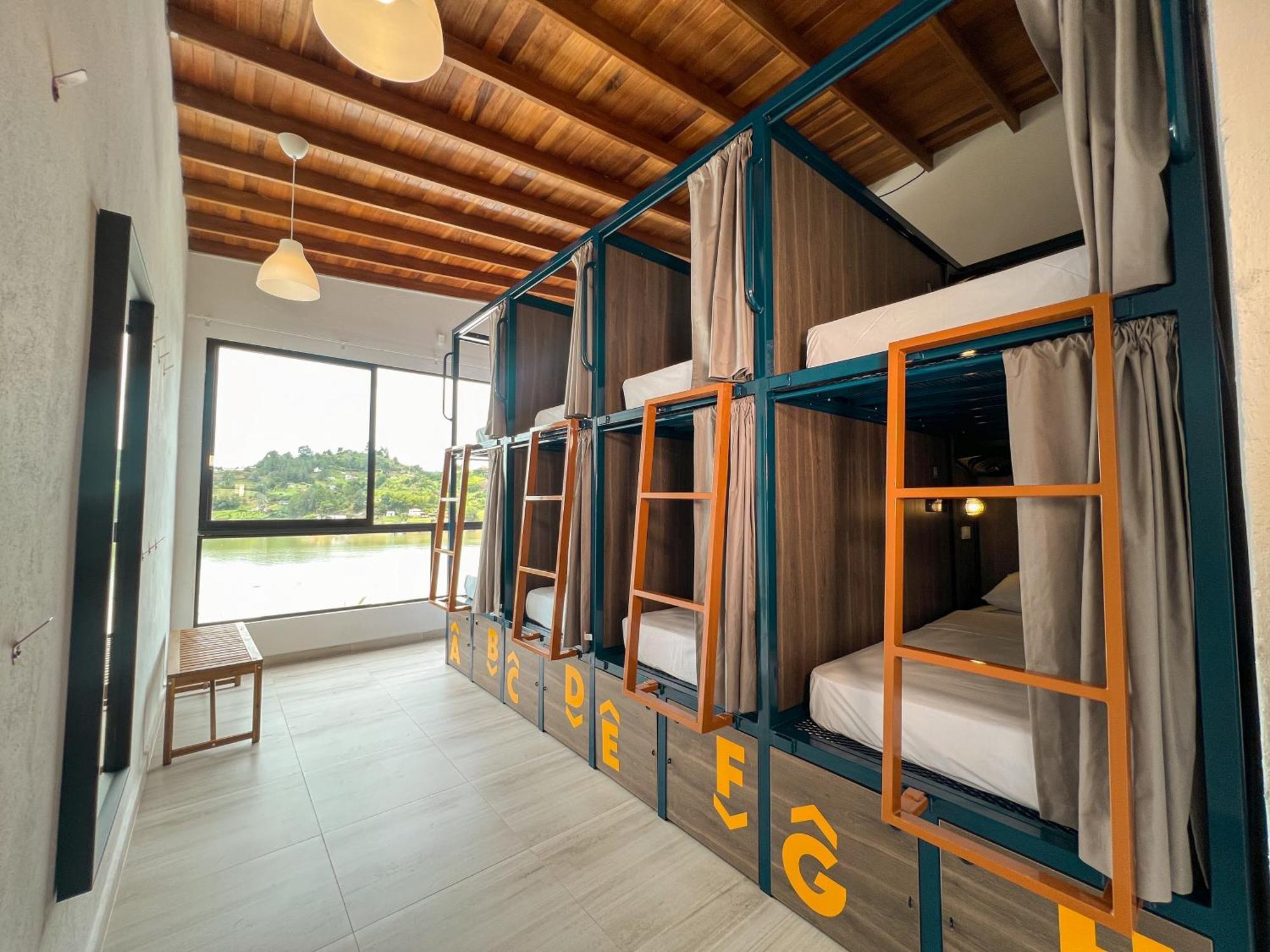 Viajero Guatape Hostel & Lake Club Rom bilde
