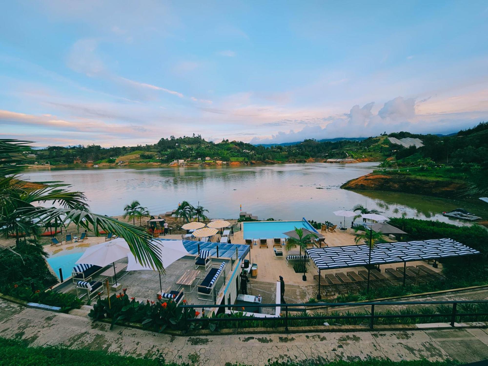 Viajero Guatape Hostel & Lake Club Eksteriør bilde